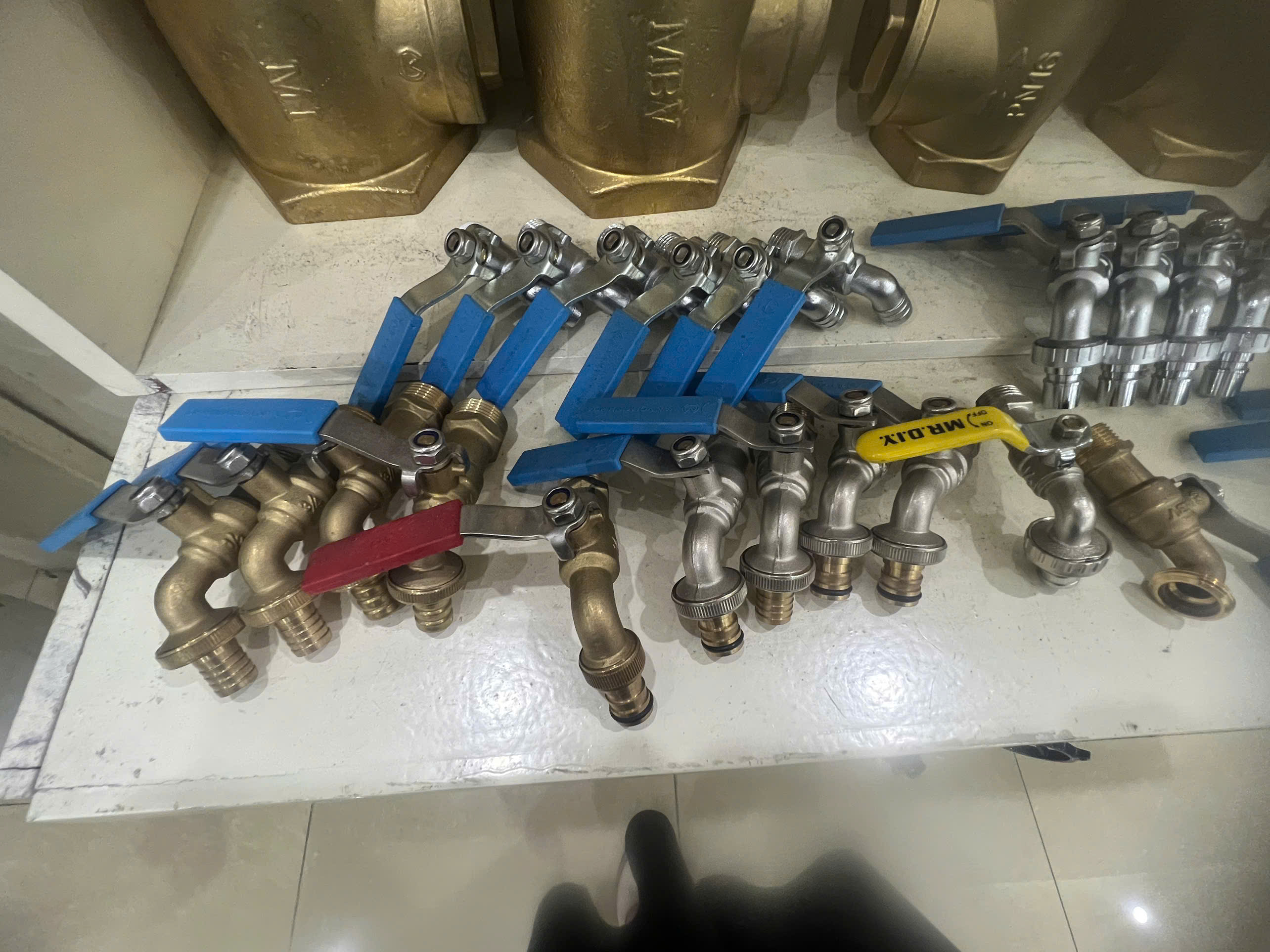Samples shelf 11.jpg